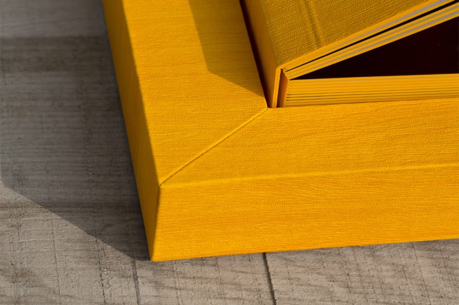 Graphistudio -Young Book - Luci & ombre photography